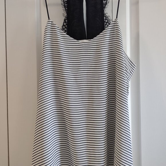 Express Sleeveless Top White with Black Stripes sz Lg - Picture 1 of 7